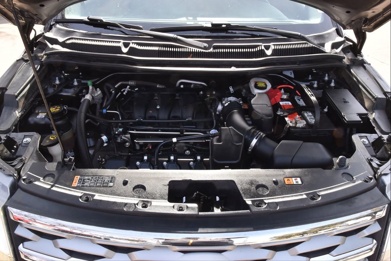 Used 2019 Ford Explorer Limited w/ Class III Trailer Tow Package image 38