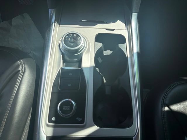 Used 2023 Ford Explorer XLT w/ Equipment Group 202A AWD/4WD image 12