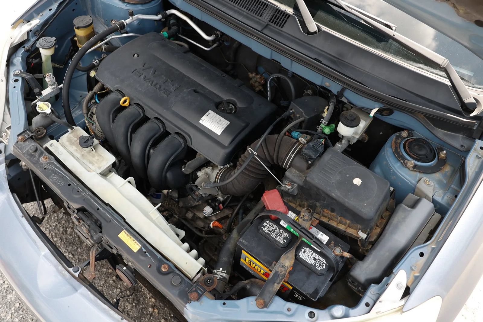 Used 2004 Toyota Matrix XR FWD image 41