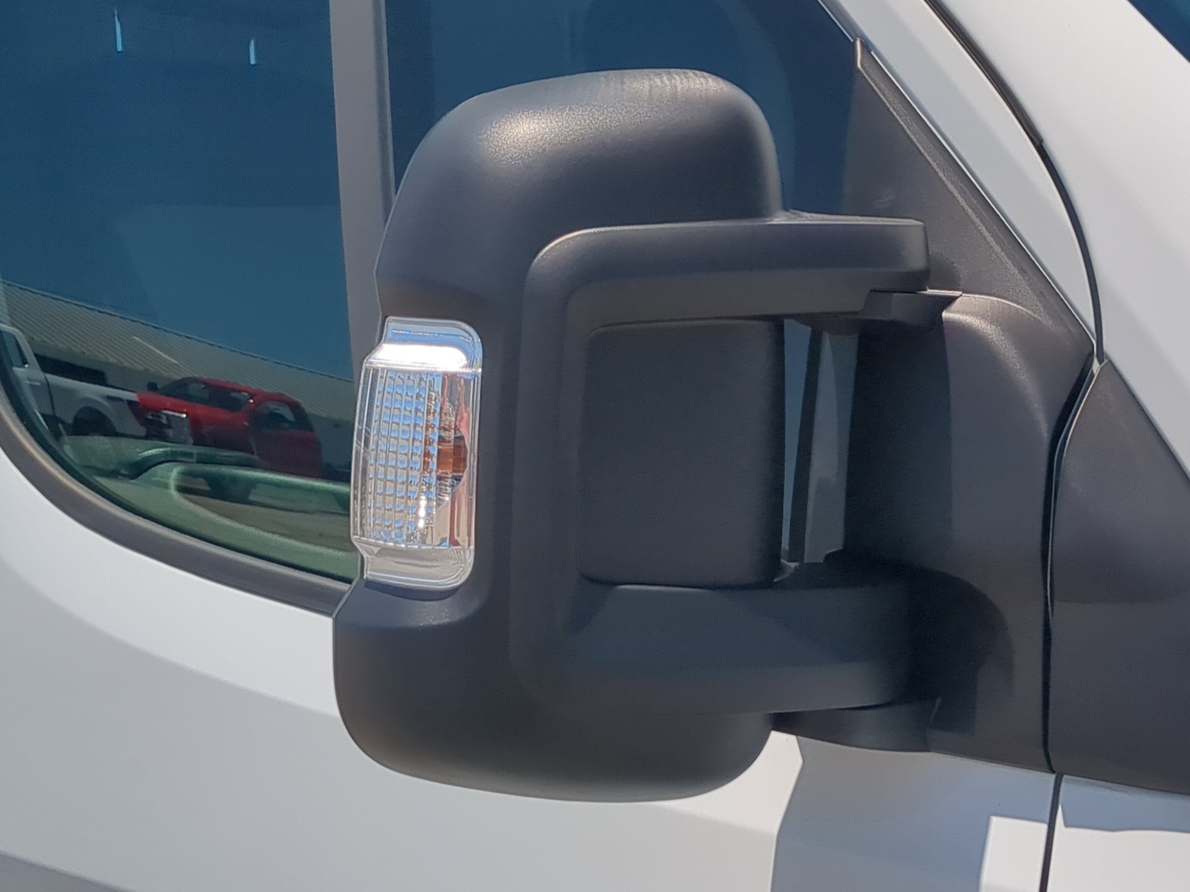 New 2026 RAM ProMaster 1500 w/ Storage Group FWD image 10