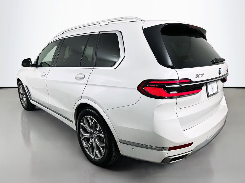 Used 2023 BMW X7 xDrive40i w/ Parking Assistance Package image 7