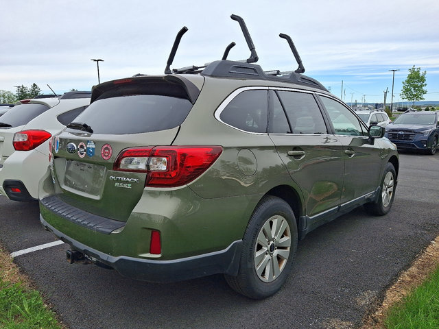 Used 2015 Subaru Outback 2.5i Premium AWD/4WD image 6