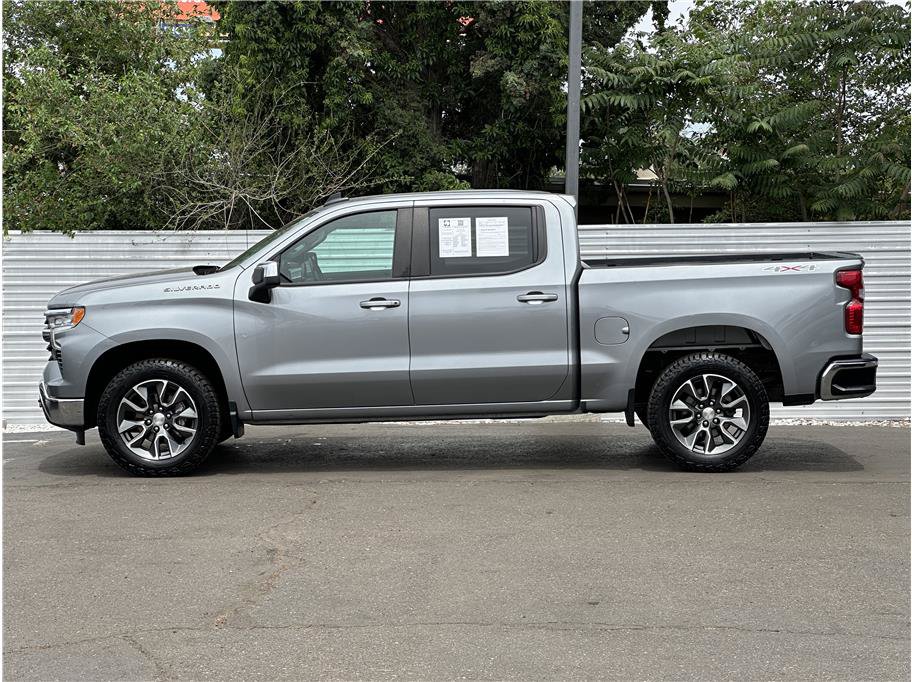 Used 2023 Chevrolet Silverado 1500 LT AWD/4WD image 13