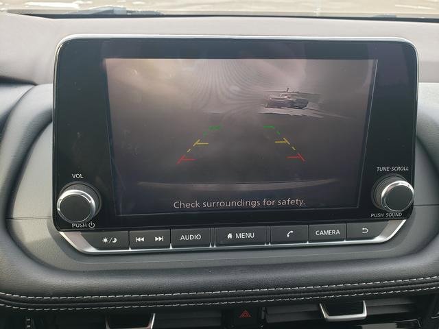 Used 2022 Nissan Rogue SV image 19