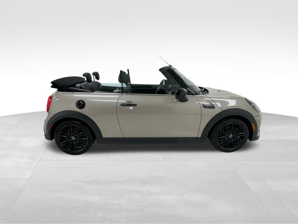 Used 2023 MINI Cooper S image 8