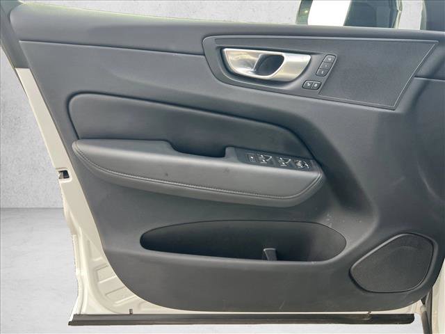 Used 2024 Volvo XC60 B5 Core w/ Protection Package Premier image 11