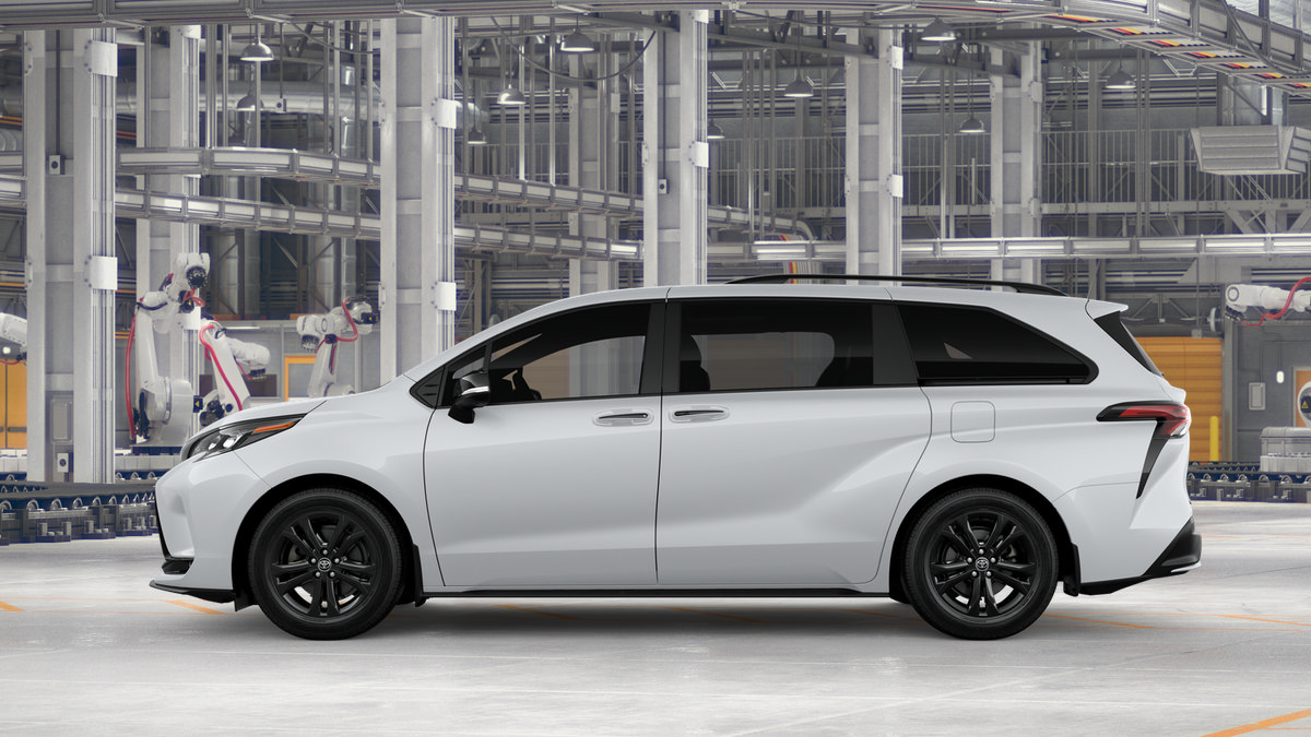 New 2026 Toyota Sienna XSE AWD/4WD image 4