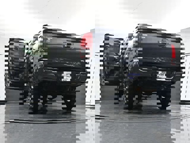 Used 2018 Toyota Tacoma TRD Sport image 39