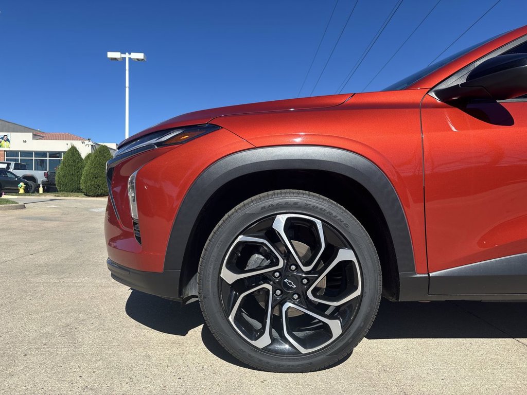 Certified 2024 Chevrolet Trax RS FWD image 38