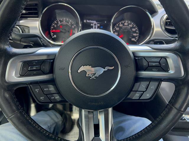 Used 2017 Ford Mustang Coupe RWD image 16