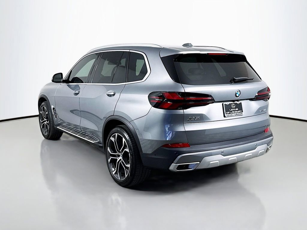 Used 2026 BMW X5 sDrive40i w/ Executive Package image 7