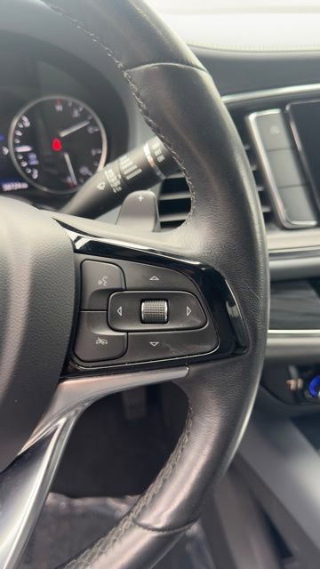 Used 2024 Buick Enclave Premium image 12