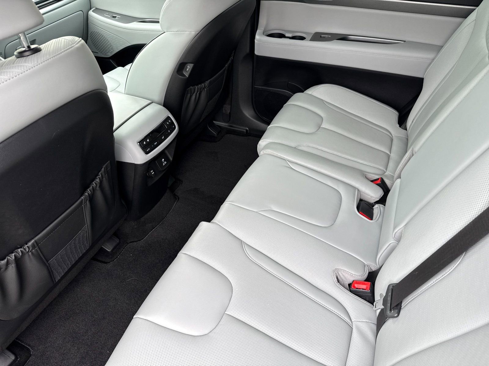 Used 2024 Hyundai Palisade SEL image 12