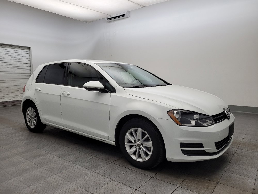 Used 2015 Volkswagen Golf S image 11
