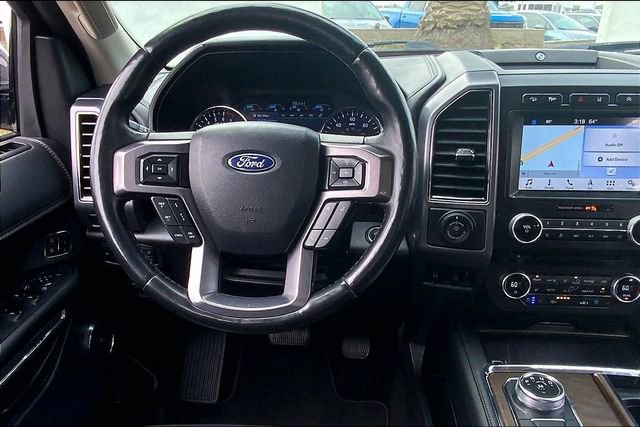 Used 2018 Ford Expedition Platinum AWD/4WD image 5