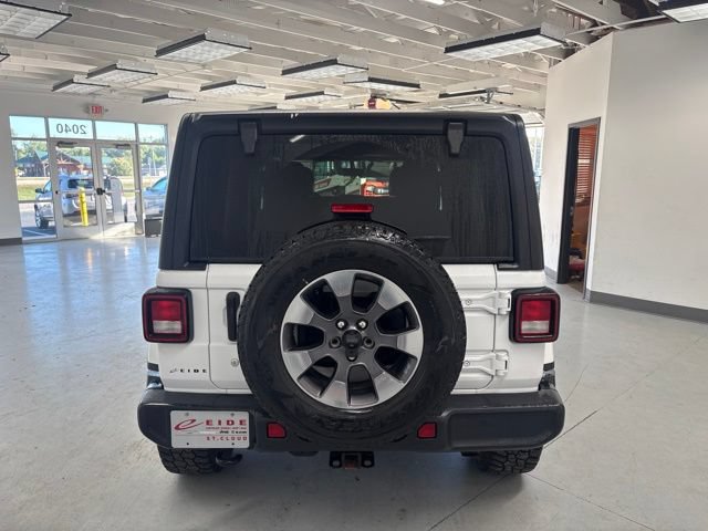 Used 2018 Jeep Wrangler Unlimited Sahara w/ Cold Weather Group AWD/4WD image 8