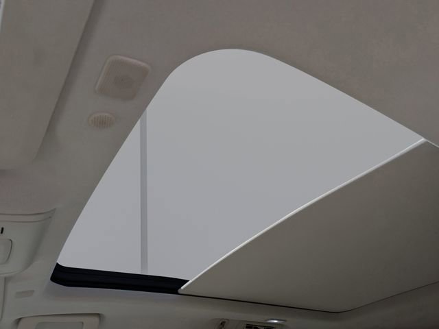 Used 2024 GMC Yukon Denali image 19