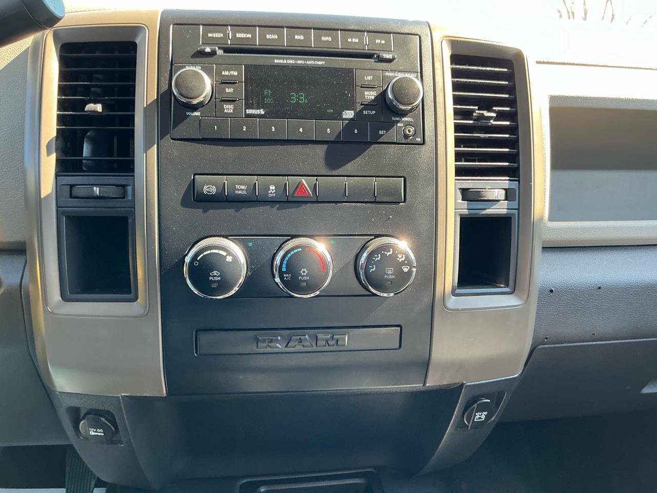 Used 2012 RAM 3500 ST w/ Chrome Appearance Group image 20