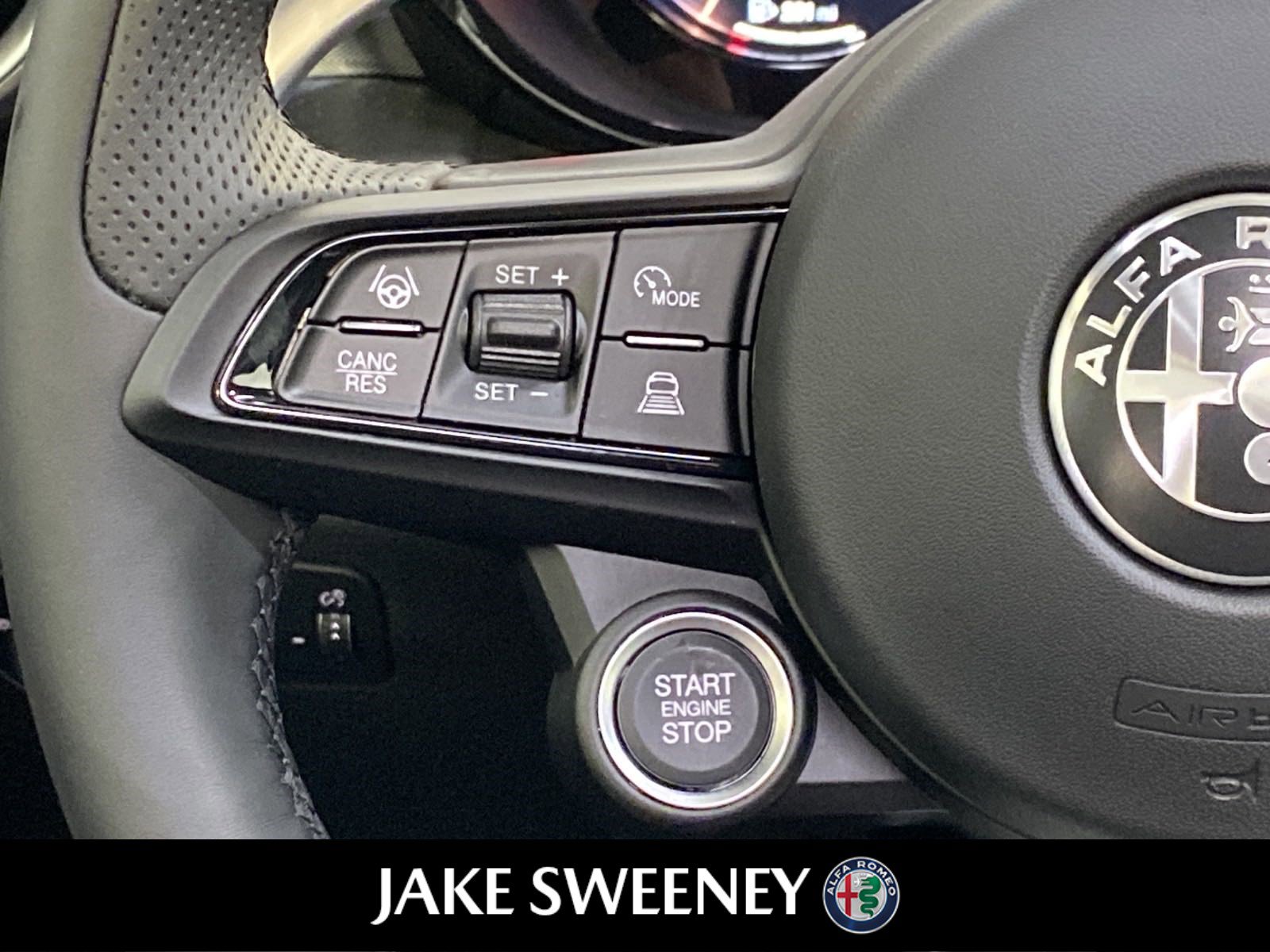 New 2024 Alfa Romeo Tonale Veloce image 16