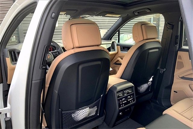 New 2026 Porsche Cayenne image 26