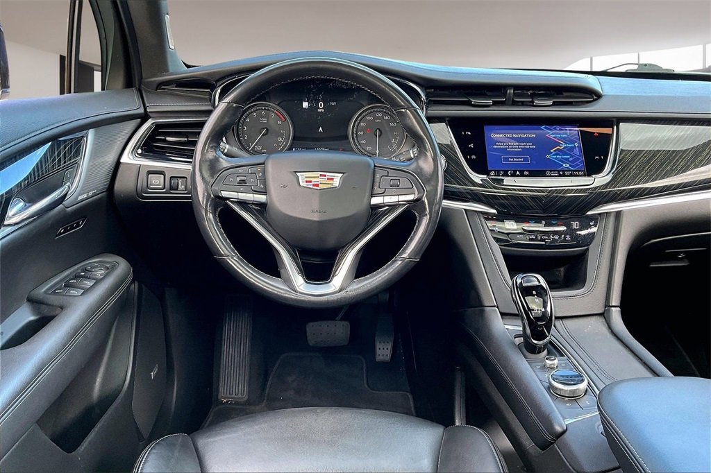 Used 2022 Cadillac XT6 Premium Luxury w/ Technology Package image 5