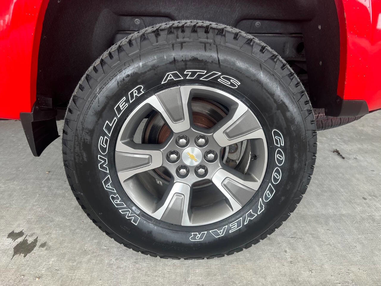 Used 2018 Chevrolet Colorado Z71 AWD/4WD image 26