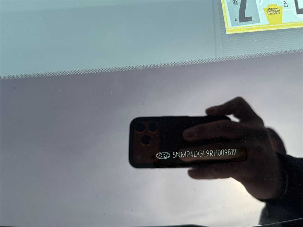 Used 2024 Hyundai Santa Fe Limited image 30