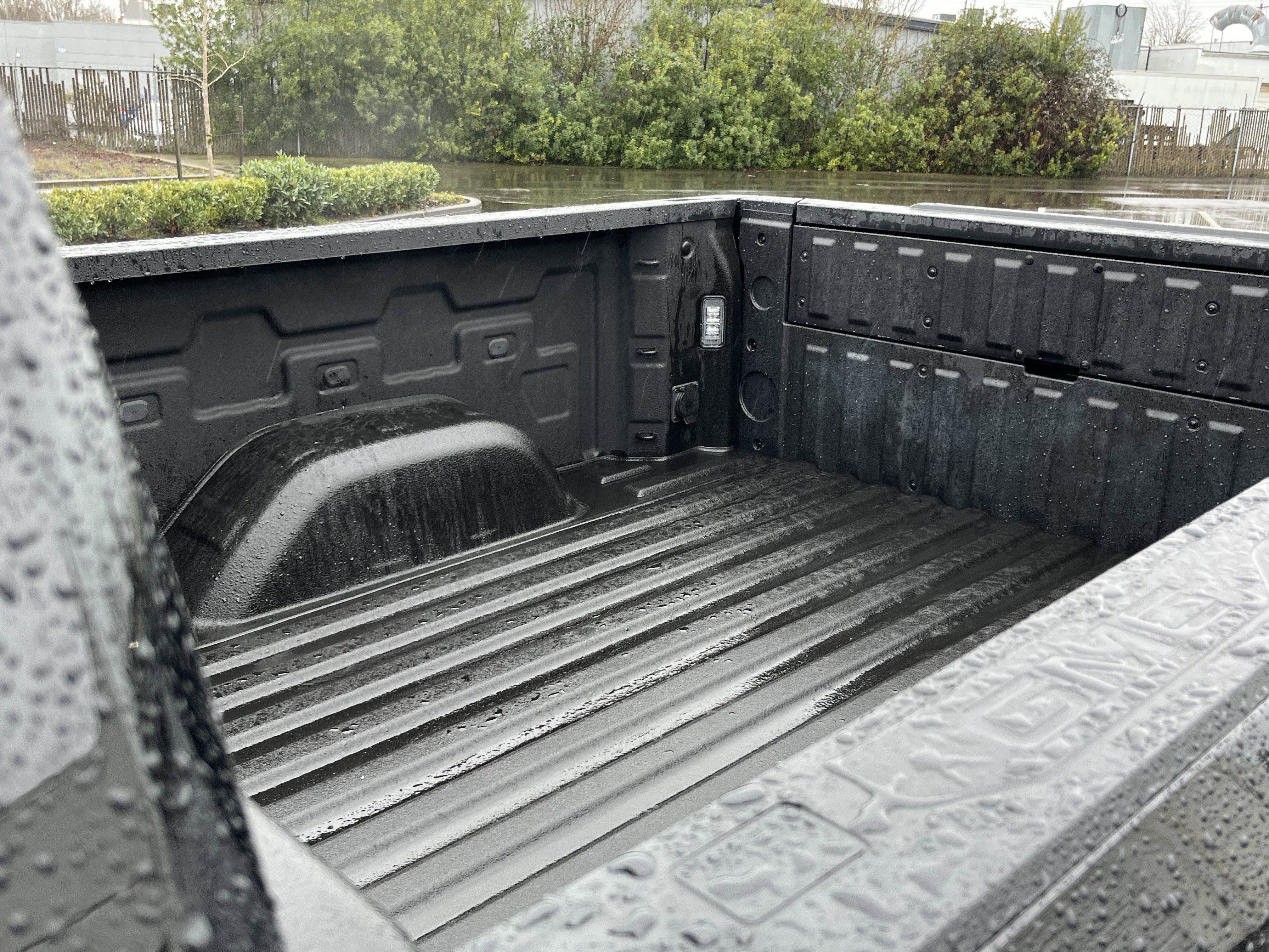 Used 2023 GMC Sierra 1500 AT4 w/ AT4 Preferred Package image 9