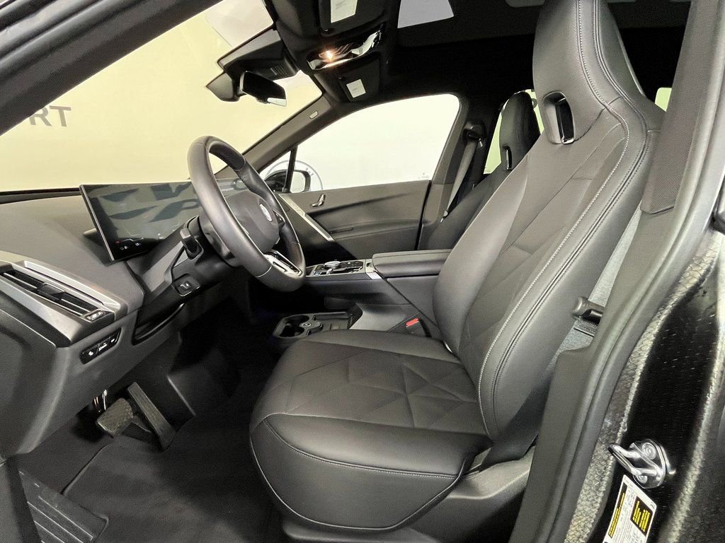 Used 2025 BMW iX xDrive50 w/ Sport Package image 20