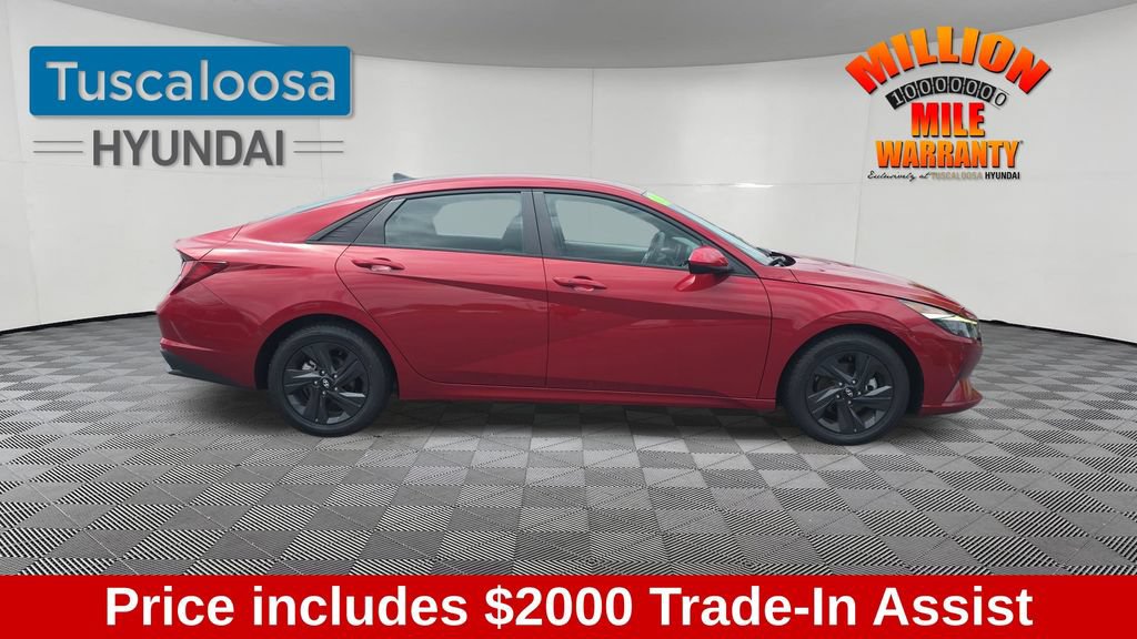 Used 2022 Hyundai Elantra SEL FWD image 9