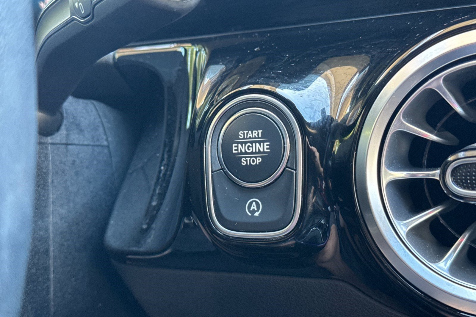 Certified 2023 Mercedes-Benz GLA 250 4MATIC image 17