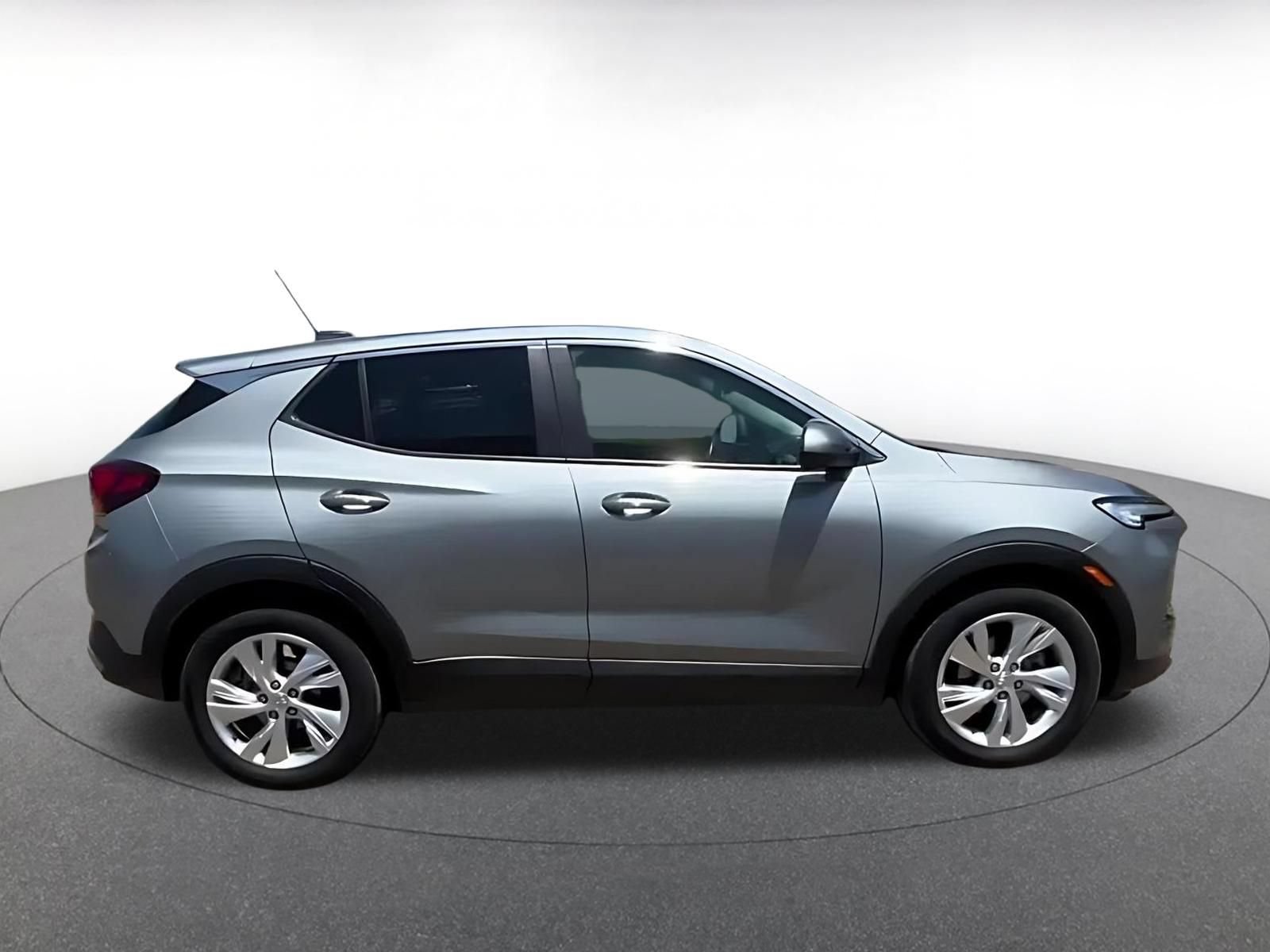 Used 2025 Buick Encore GX Preferred FWD image 16