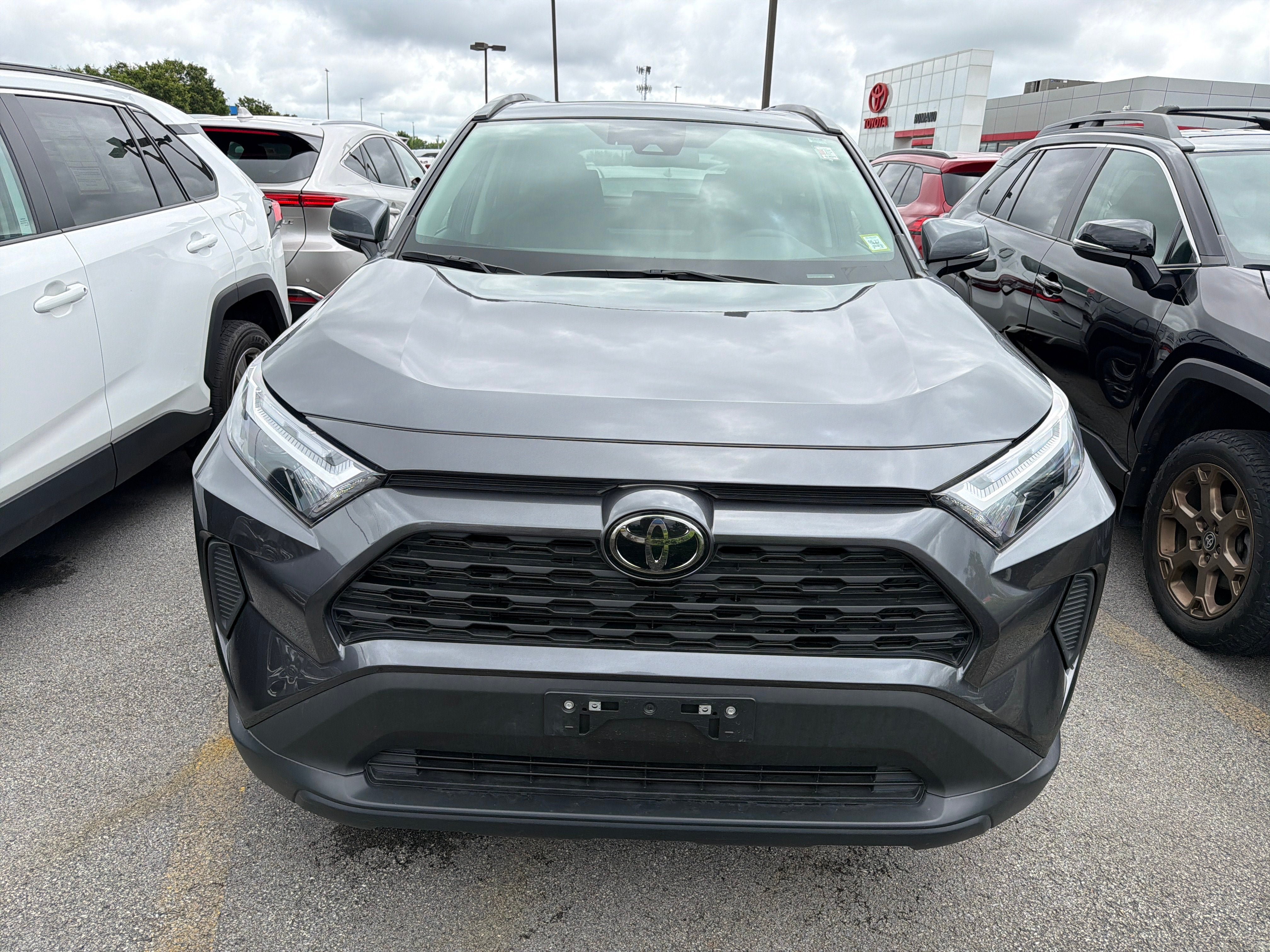 Used 2024 Toyota RAV4 XLE w/ Convenience Package AWD/4WD image 3