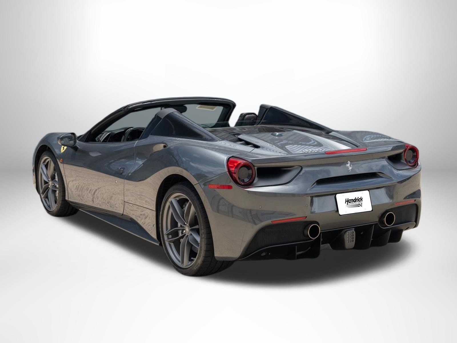 Used 2017 Ferrari 488 Spider RWD image 2