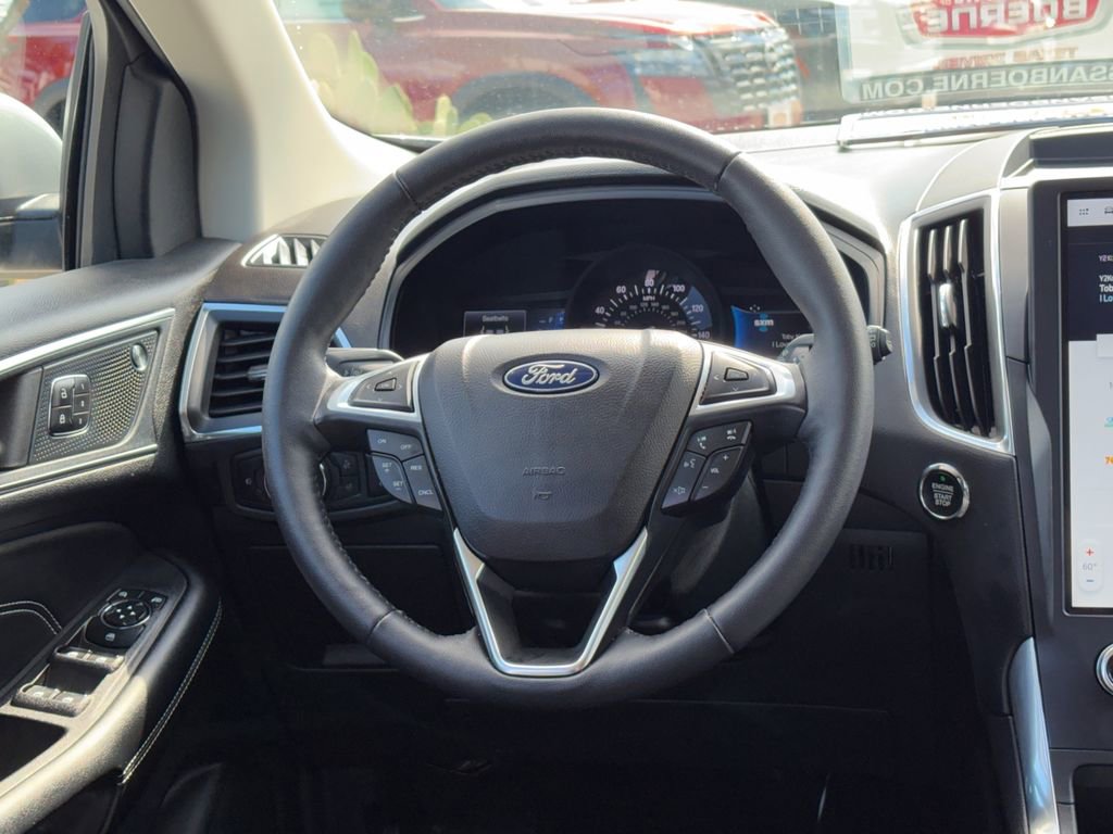 Used 2023 Ford Edge Titanium AWD/4WD image 26