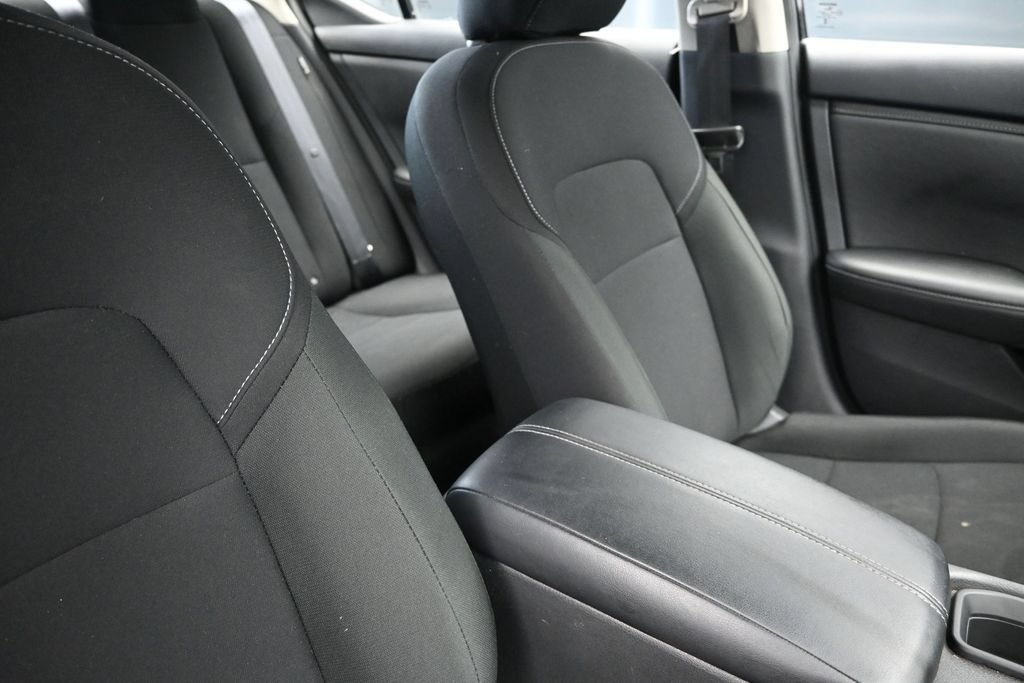 Used 2025 Nissan Sentra S FWD image 25