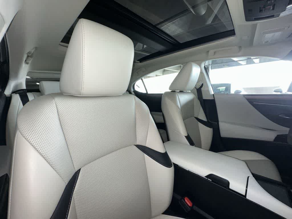 Used 2025 Lexus ES 350 w/ Premium Package FWD image 27