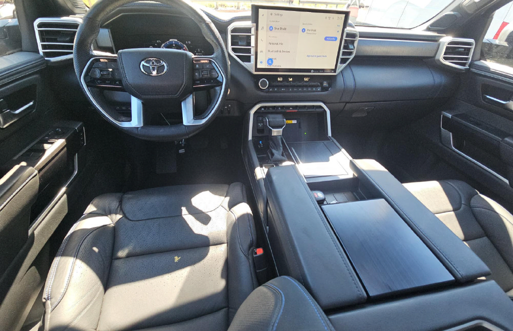 Used 2024 Toyota Tundra Platinum AWD/4WD image 11