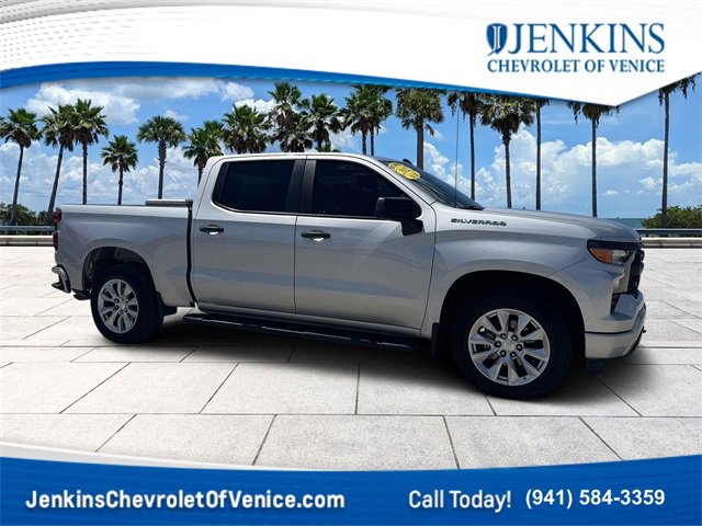 Used 2022 Chevrolet Silverado 1500 Custom image 1