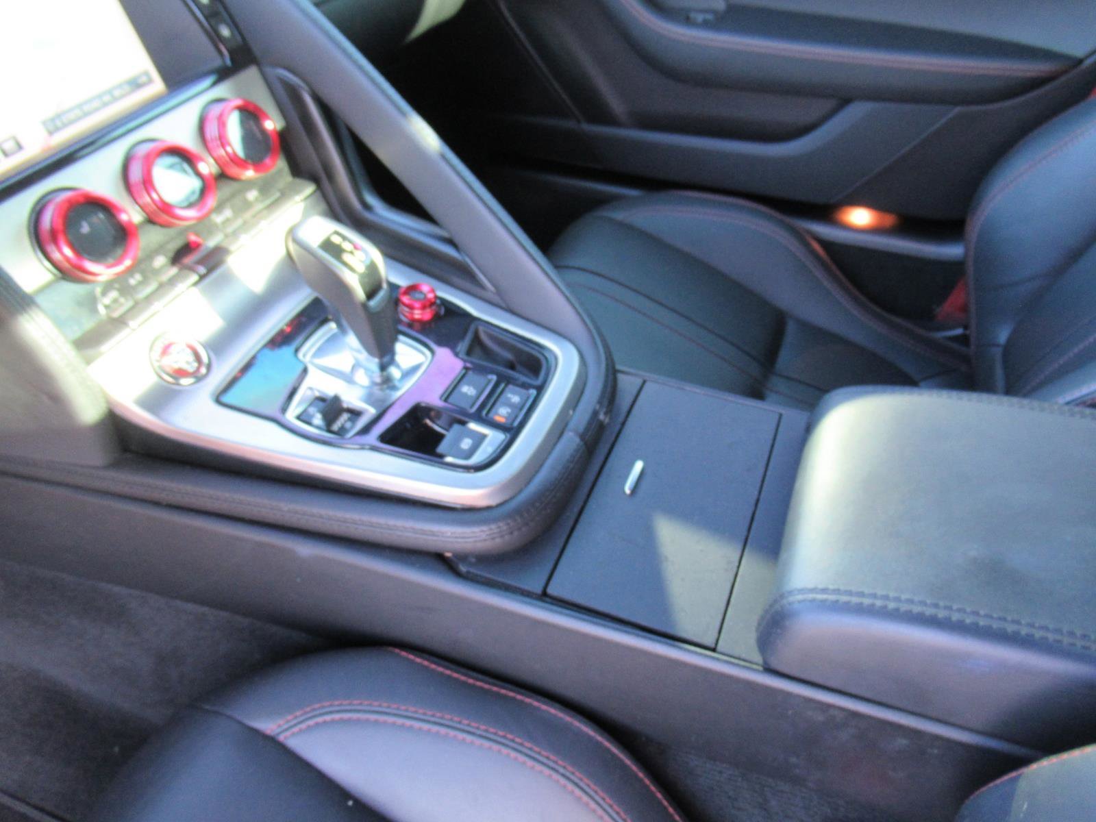 Used 2016 Jaguar F-TYPE Coupe RWD image 15