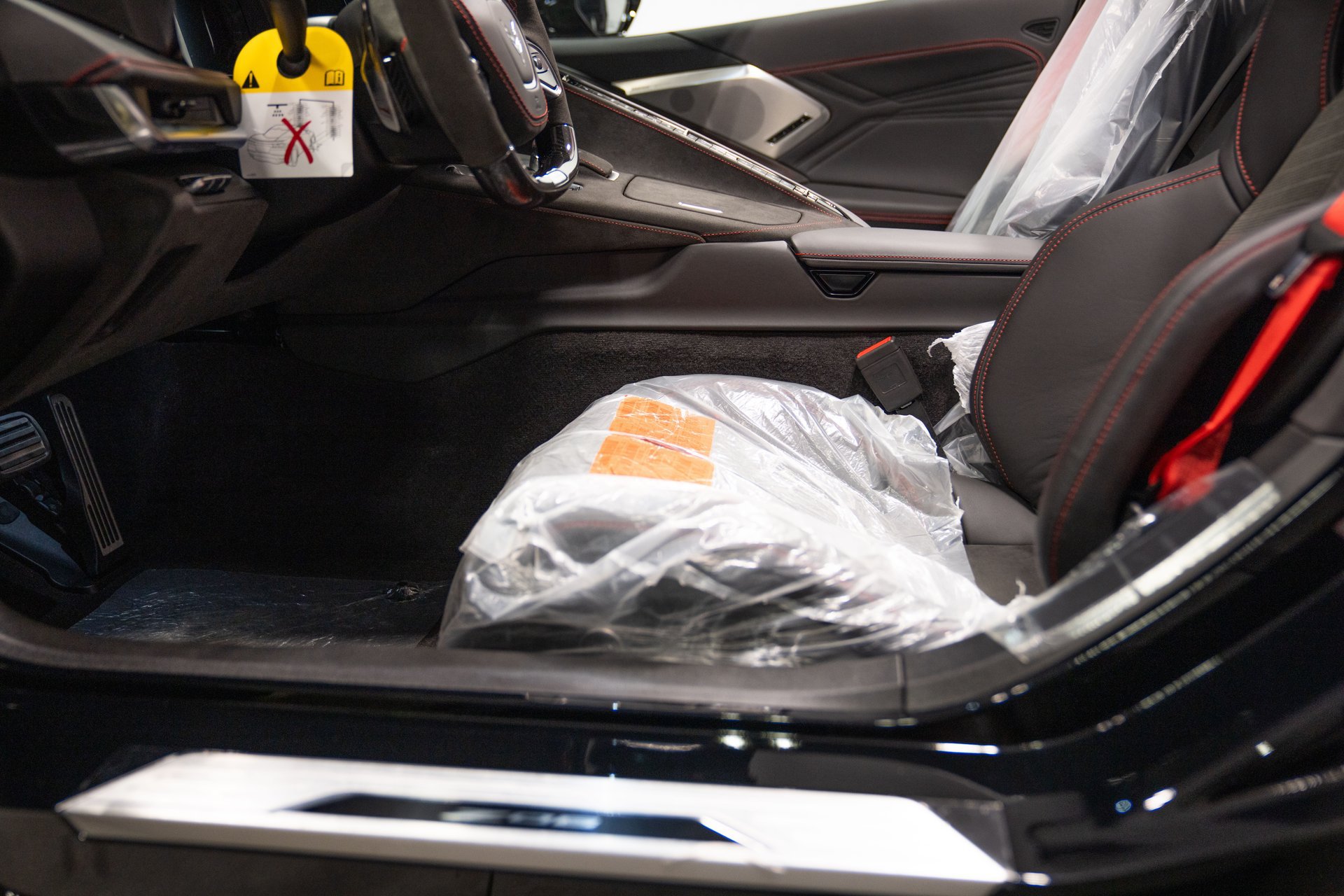 Used 2023 Chevrolet Corvette Z06 w/ Z07 Performance Package RWD image 14