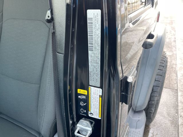 Used 2020 Jeep Wrangler Unlimited Sport S image 32