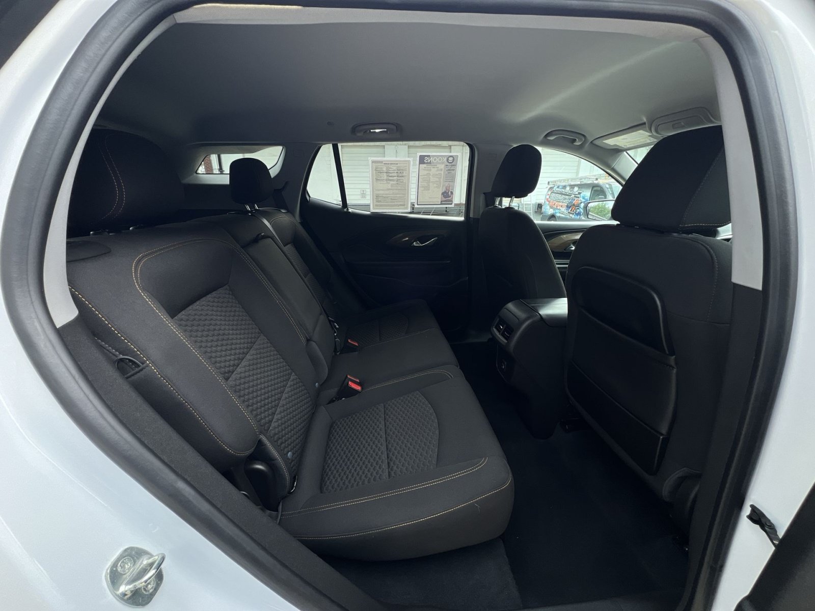 Used 2021 GMC Terrain SLE FWD image 30