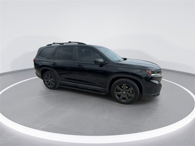 Used 2023 Honda Pilot Sport image 13