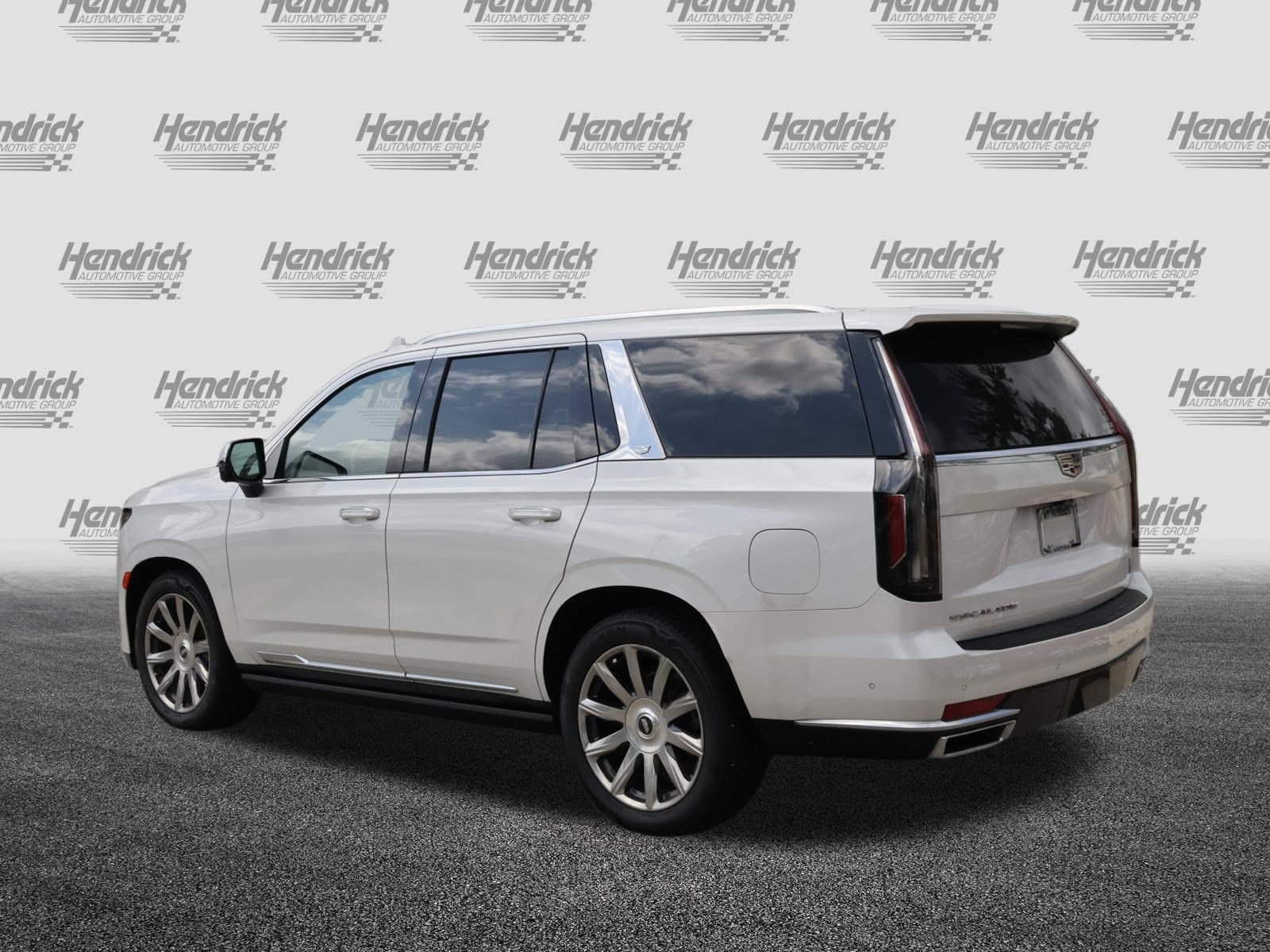 Used 2021 Cadillac Escalade Premium Luxury Platinum w/ Heavy-Duty Trailer Package AWD/4WD image 7