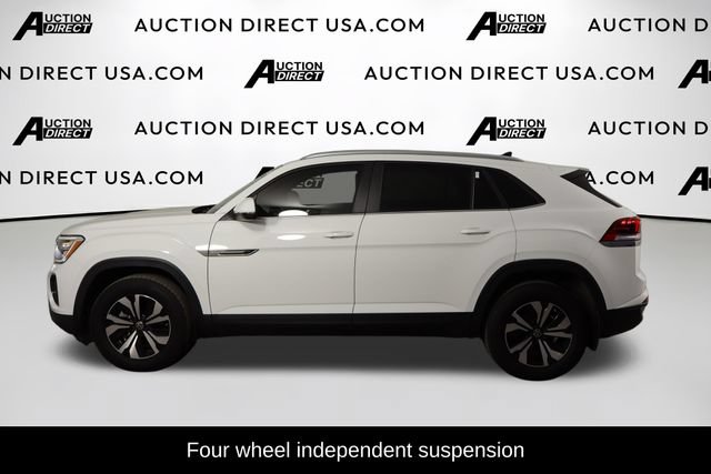 Used 2025 Volkswagen Atlas Cross Sport SE FWD image 5