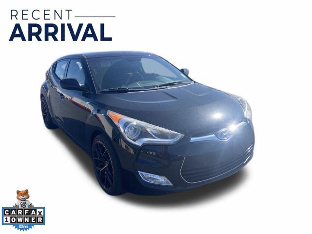 Used 2017 Hyundai Veloster Value Edition FWD image 3