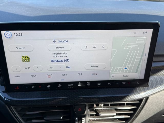 Certified 2023 Ford Escape ST-Line Select w/ Tech Pack #1 image 10