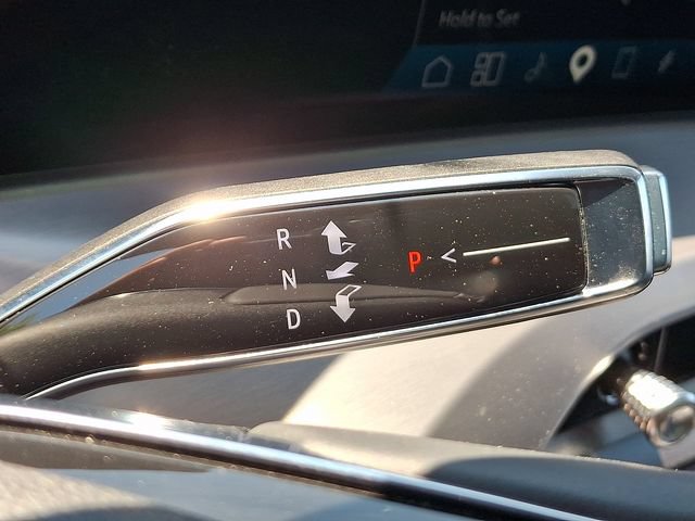 Certified 2026 Cadillac Vistiq Luxury AWD/4WD image 15