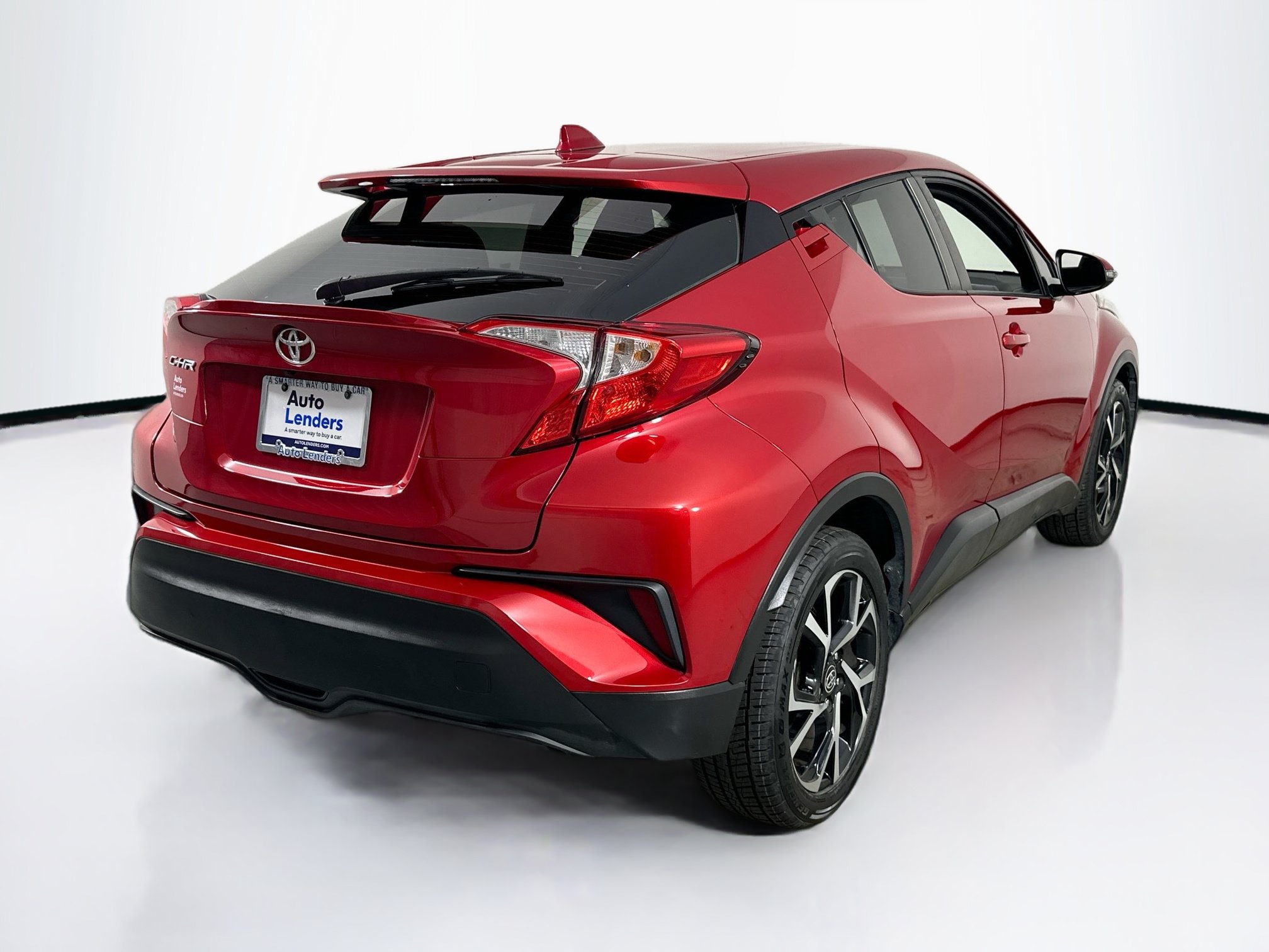 Used 2022 Toyota C-HR XLE FWD image 5